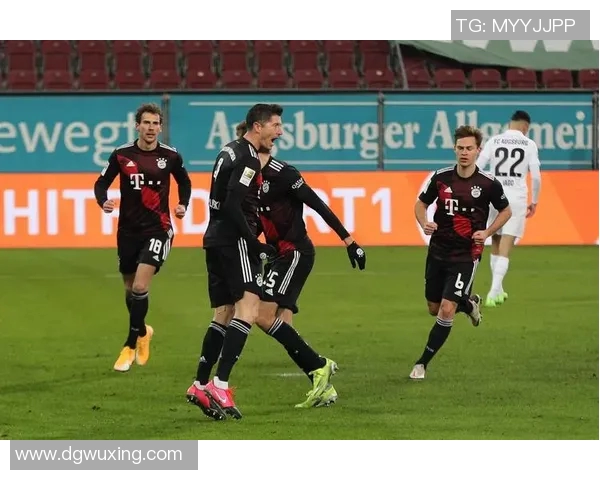 莱万重返德甲对阵拜仁引发球迷愤怒怒斥其忘恩负义行为